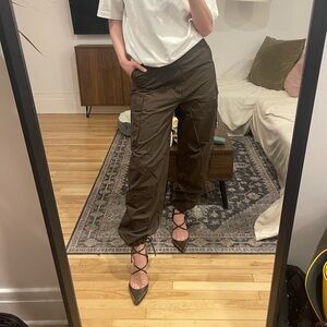 UNIQLO Wide Fit Cargo Pants 100% Cotton – Brown – Unisex – Size M